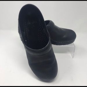 Dansko Black Clogs Size 40 Good Used Condition